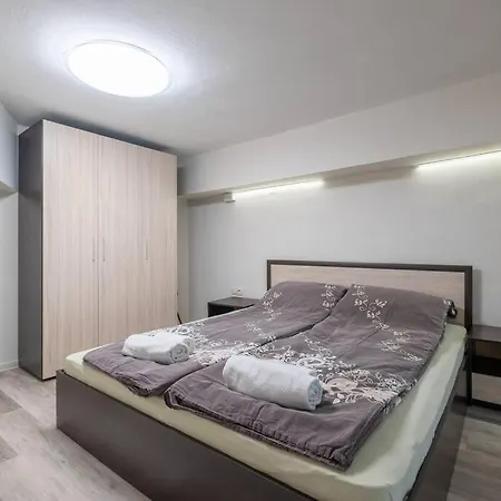 Freshly Renovated 1 Bdrm Loft In Old Center * Sofía